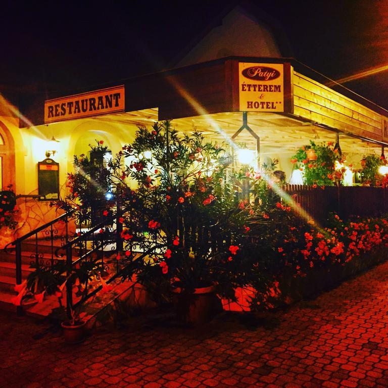 Patyi Étterem és Hotel Bögöte Exterior foto