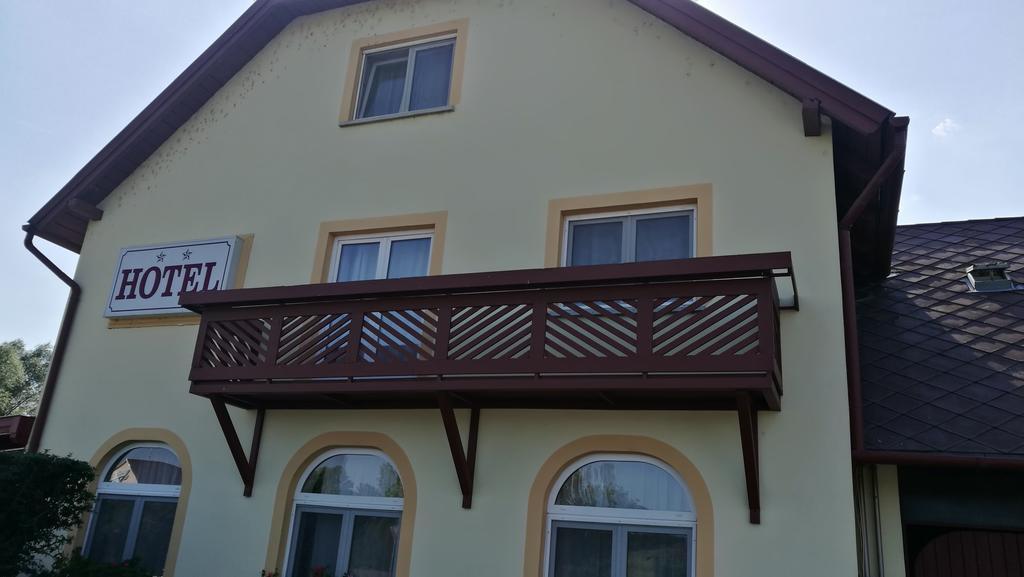Patyi Étterem és Hotel Bögöte Exterior foto